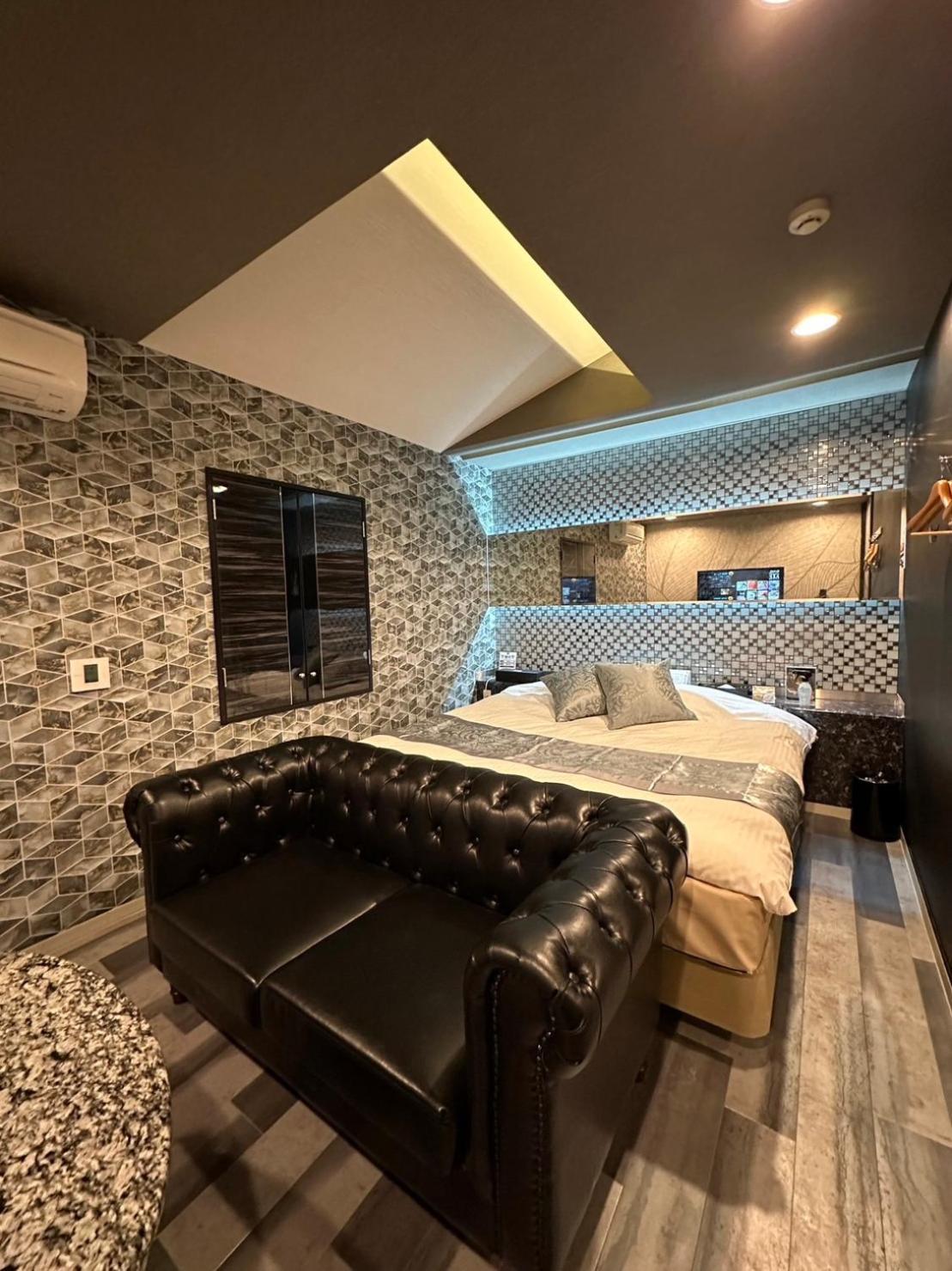 Exe (adults Only) Hotel del amor